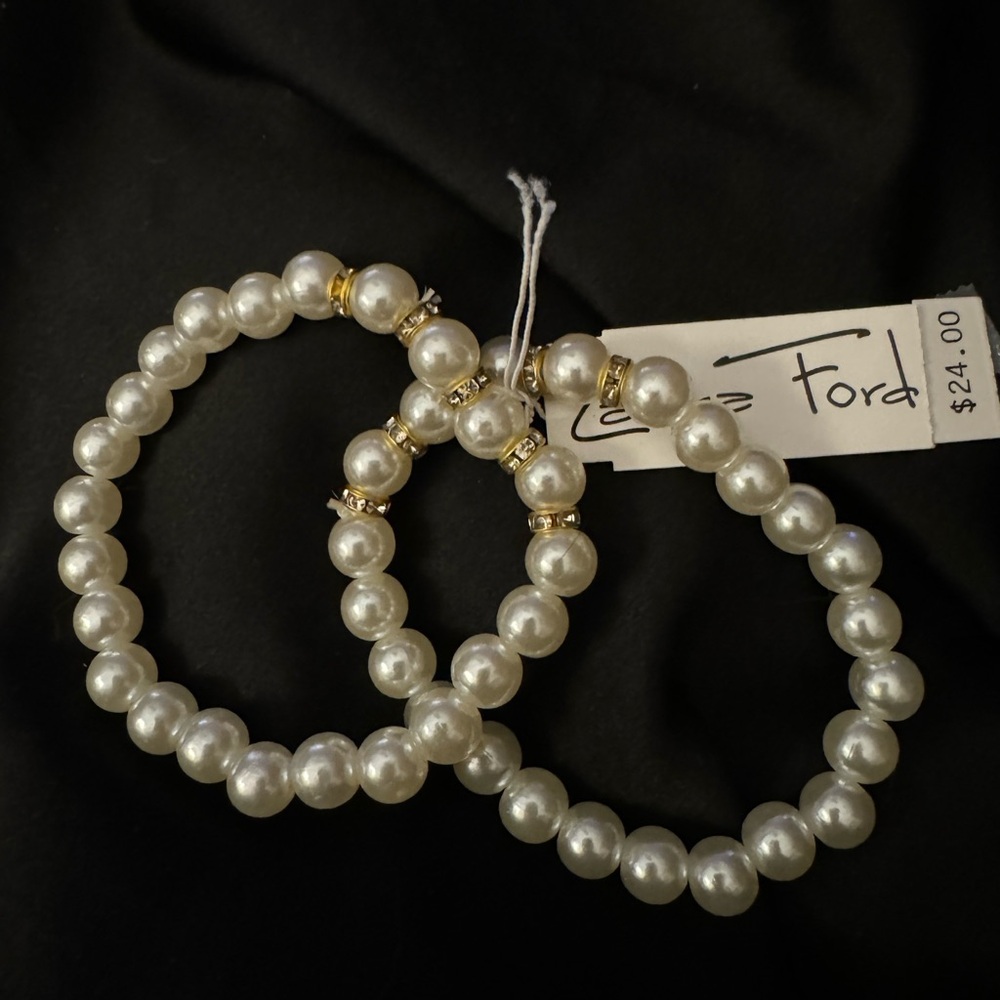 Double stranded pearl bracelet NEW 6 in wrist w stretch Laura Ford Retai… - Picture 4 of 7